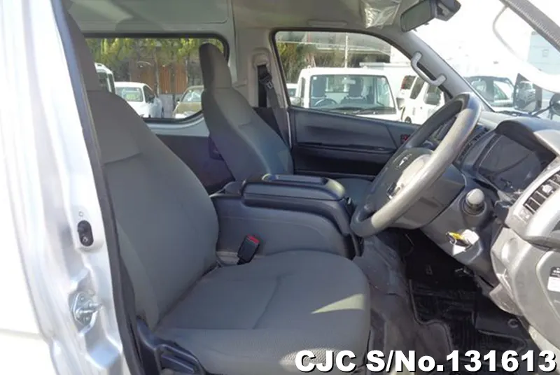 2018 Toyota / Hiace Stock No. 131613