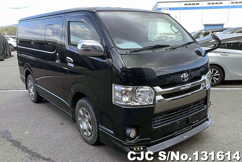 Toyota / Hiace 2016