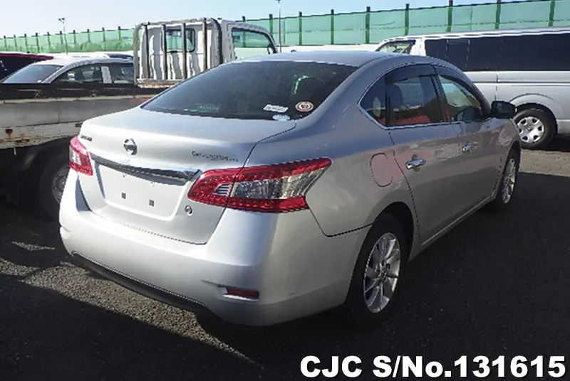 Nissan Bluebird Sylphy in Silver for Sale Image 2