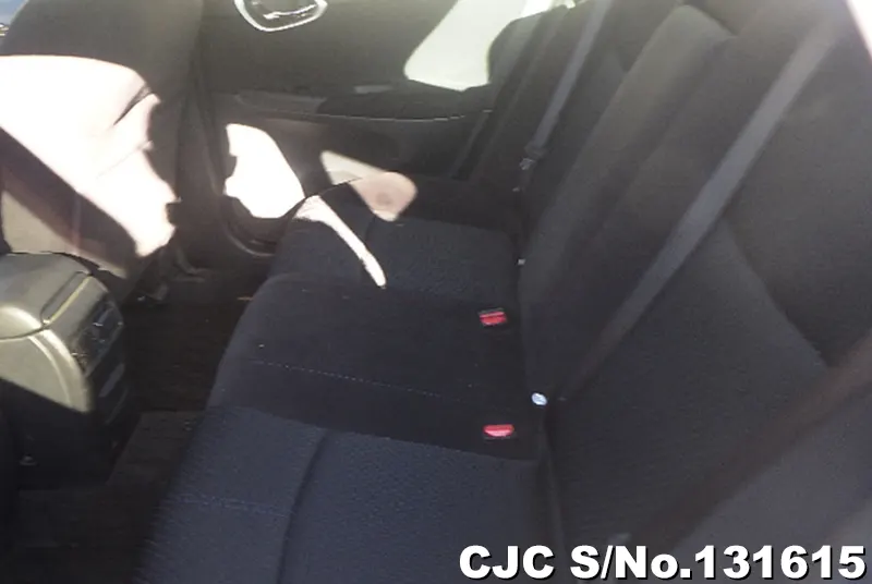 Nissan Bluebird Sylphy in Silver for Sale Image 7