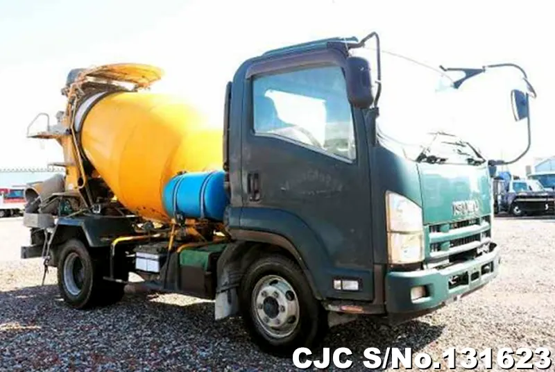 2013 Isuzu / Forward Stock No. 131623