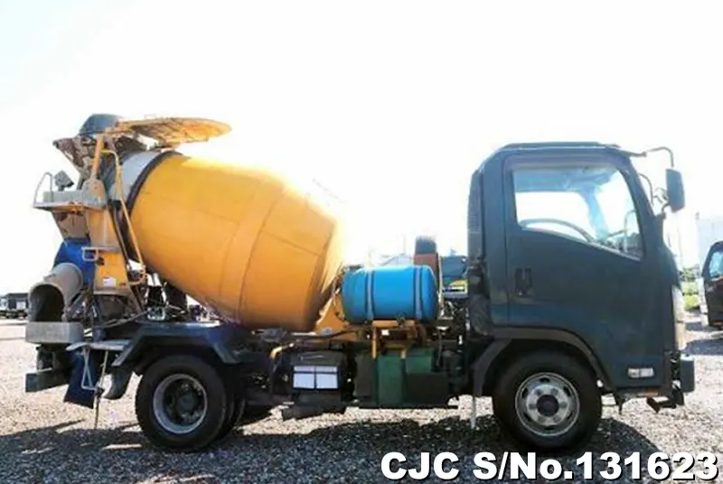 2013 Isuzu / Forward Stock No. 131623