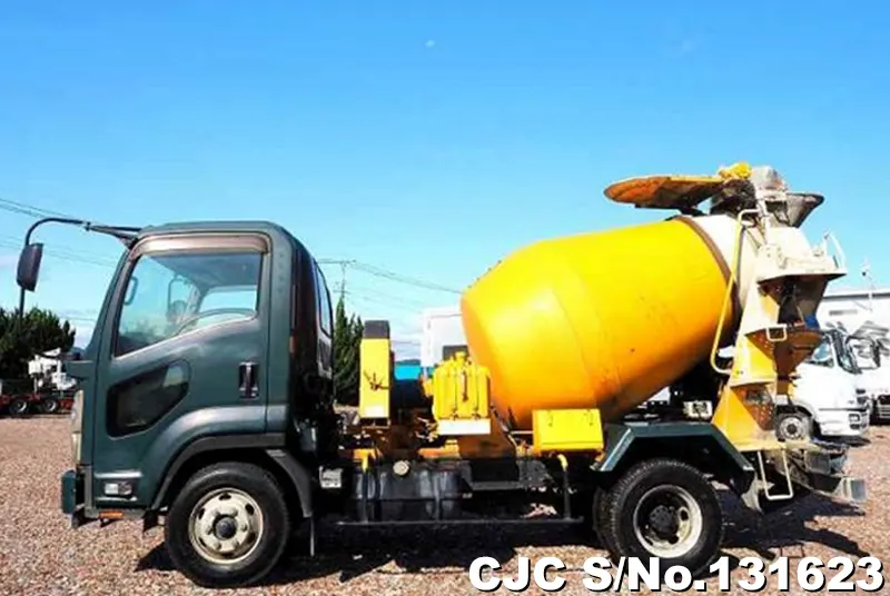 2013 Isuzu / Forward Stock No. 131623