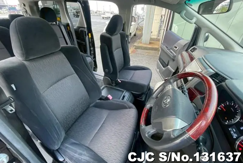 2010 Toyota / Alphard Stock No. 131637