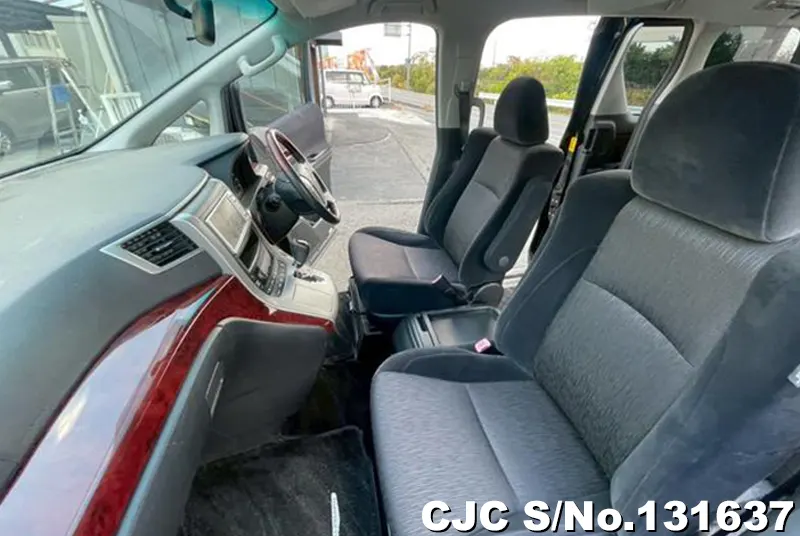2010 Toyota / Alphard Stock No. 131637