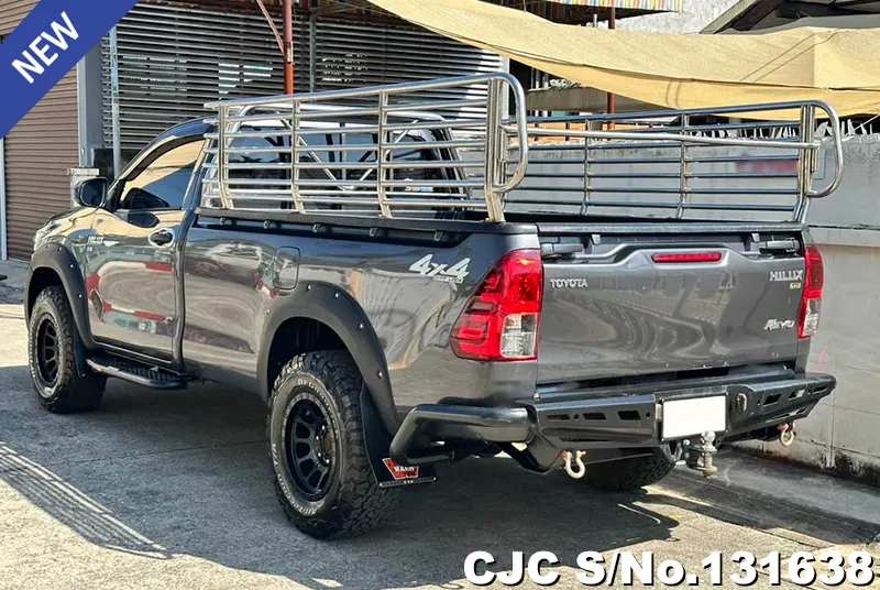 Toyota Hilux in Gray for Sale Image 1