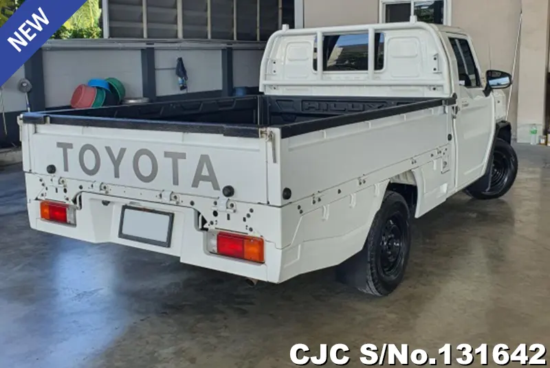 2024 Toyota / Hilux / Champ Stock No. 131642