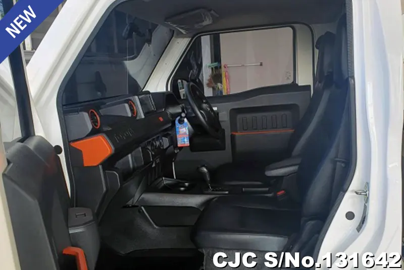 2024 Toyota / Hilux / Champ Stock No. 131642