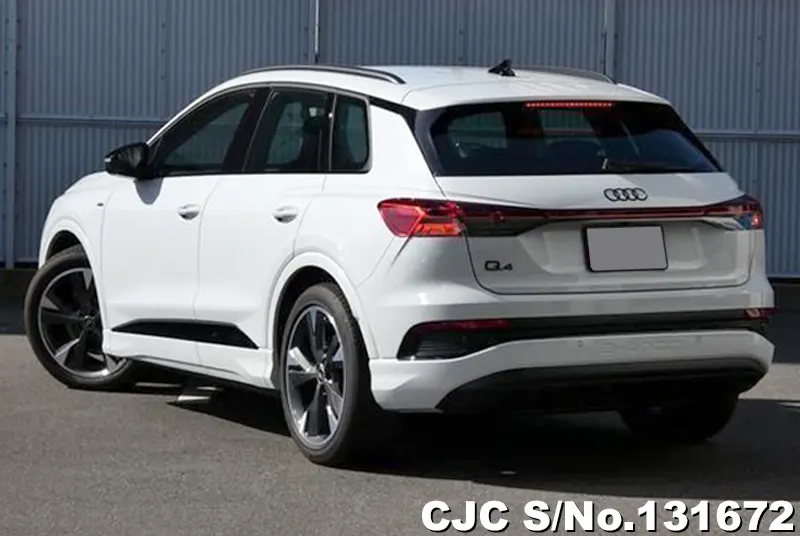 2025 Audi / Q4 e-tron Stock No. 131672
