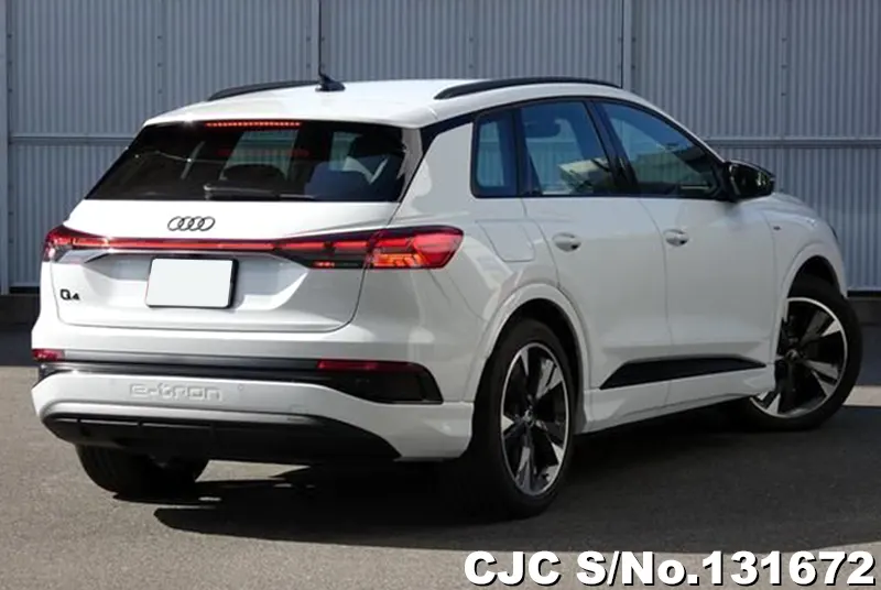 2025 Audi / Q4 e-tron Stock No. 131672