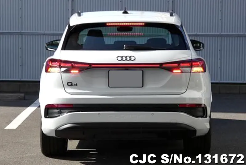 2025 Audi / Q4 e-tron Stock No. 131672