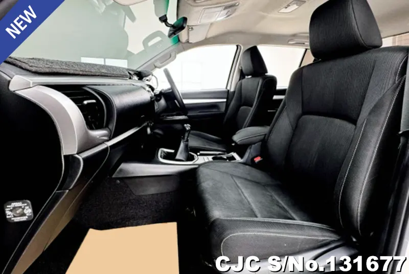 Toyota Hilux in White for Sale Image 7