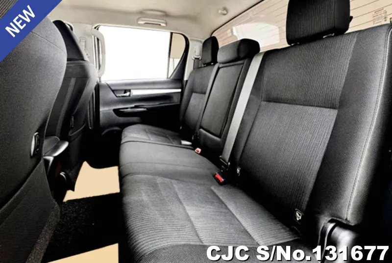 Toyota Hilux in White for Sale Image 8