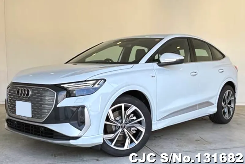 2025 Audi / Q4 e-tron Stock No. 131682