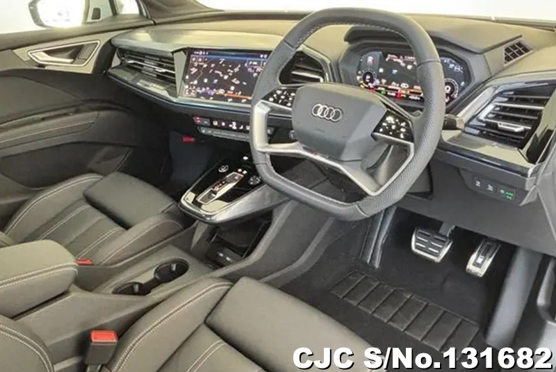 2025 Audi / Q4 e-tron Stock No. 131682