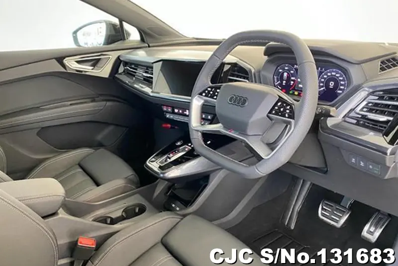 2025 Audi / Q4 e-tron Stock No. 131683