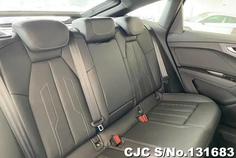 2025 Audi / Q4 e-tron Stock No. 131683