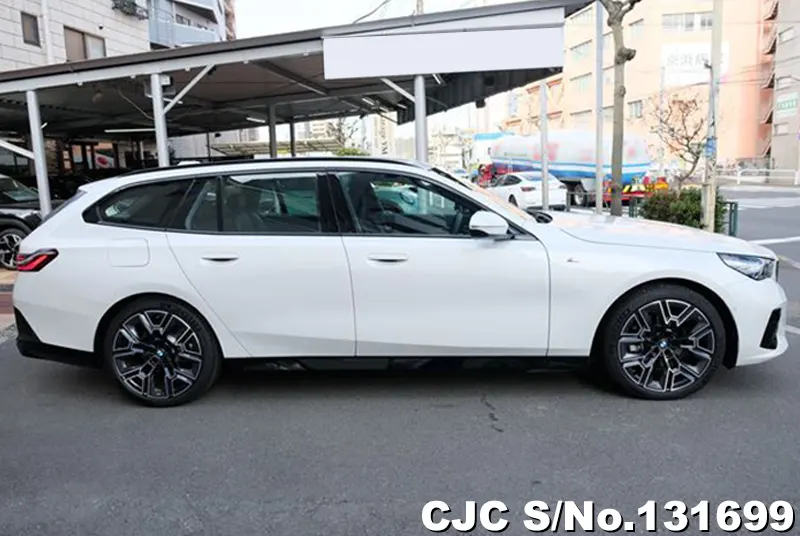 2025 BMW / 5 Series Stock No. 131699
