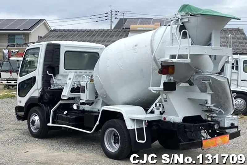 2005 Mitsubishi / Fuso Stock No. 131709