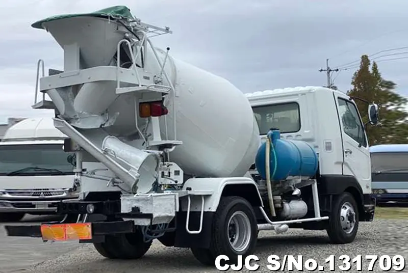 2005 Mitsubishi / Fuso Stock No. 131709