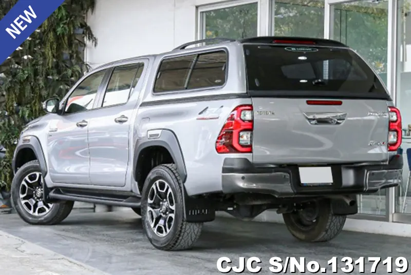 Toyota Hilux in Gray for Sale Image 1