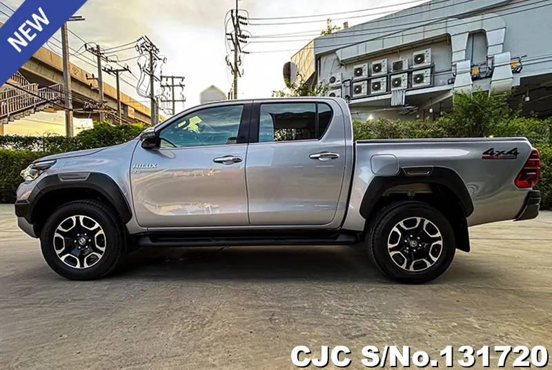 2023 Toyota / Hilux / Revo Stock No. 131720