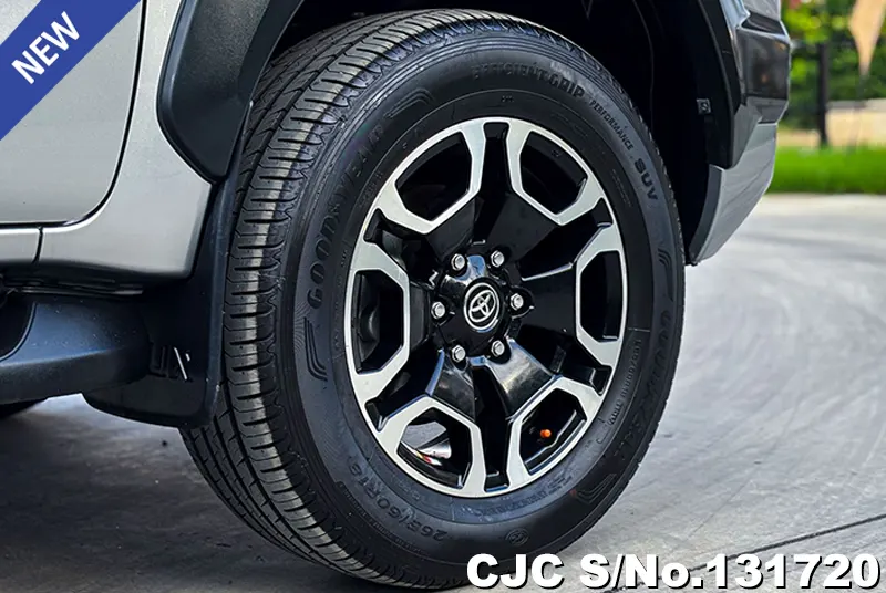 2023 Toyota / Hilux / Revo Stock No. 131720
