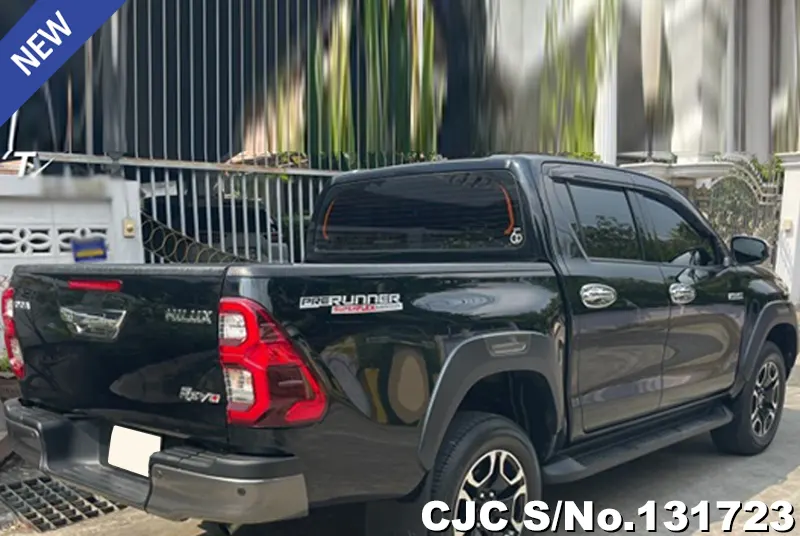 Toyota Hilux in Black for Sale Image 2