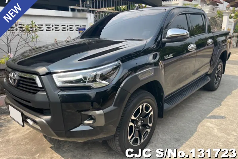 Toyota Hilux in Black for Sale Image 3