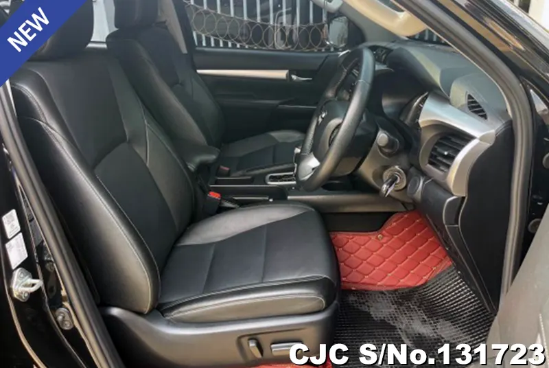 Toyota Hilux in Black for Sale Image 10