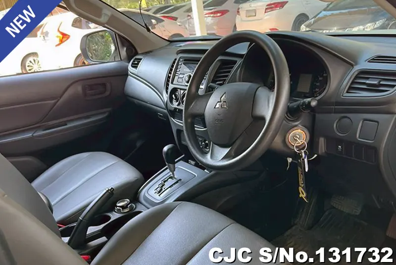 2022 Mitsubishi / Triton Stock No. 131732