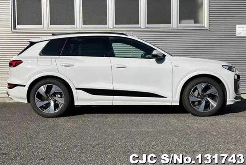 Audi Q6 e-tron in White for Sale Image 3