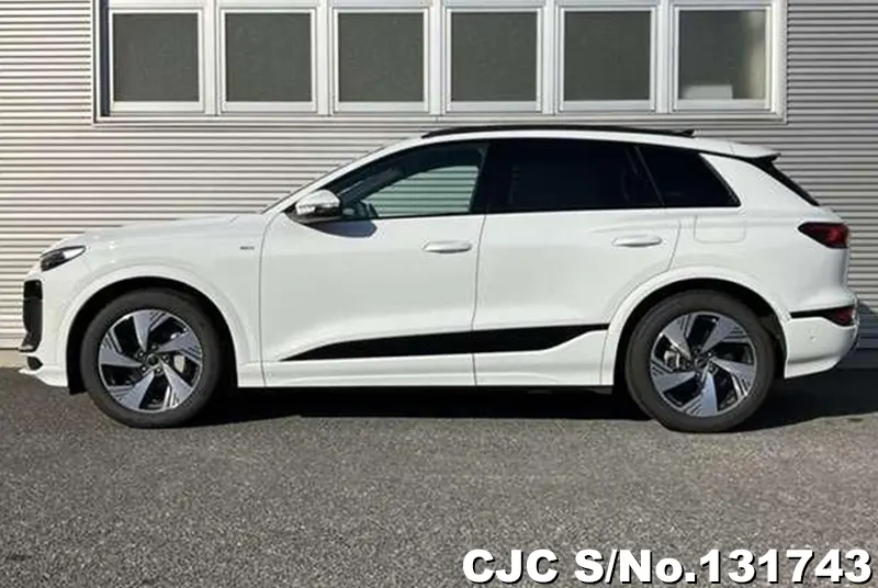 Audi Q6 e-tron in White for Sale Image 4