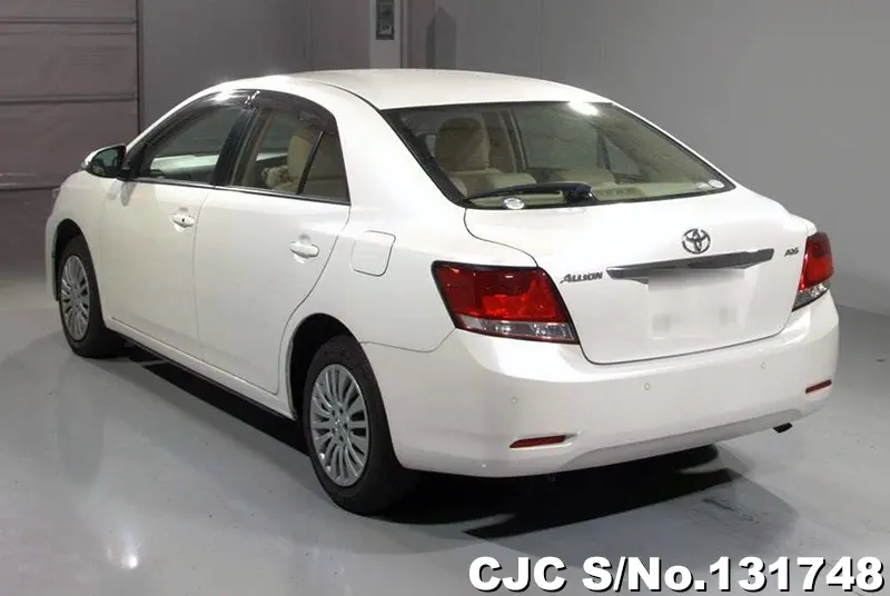 Toyota Allion in White for Sale Image 1