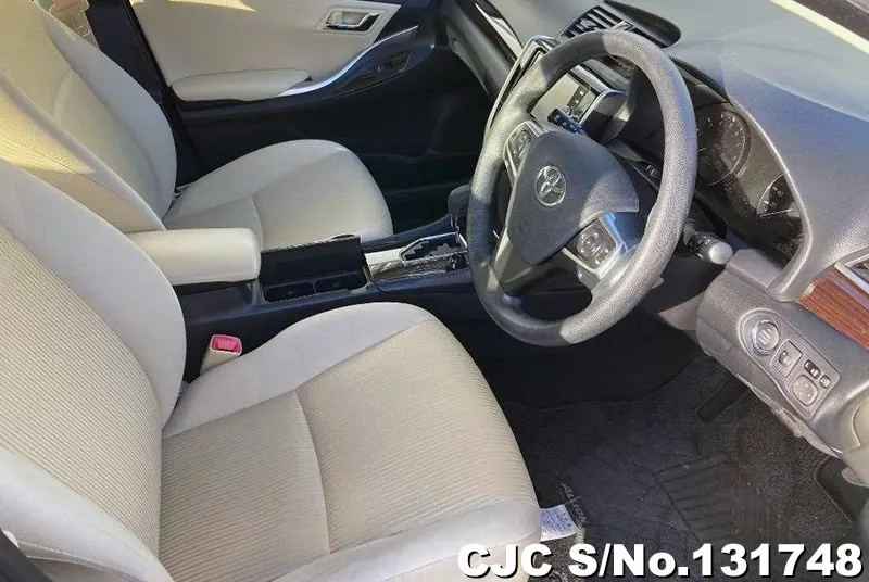 Toyota Allion in White for Sale Image 4