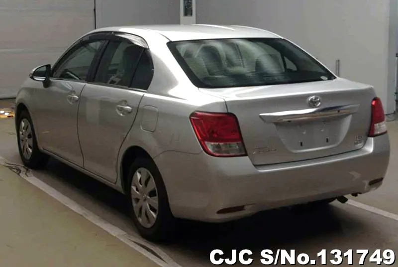 Toyota Corolla Axio in Silver for Sale Image 1