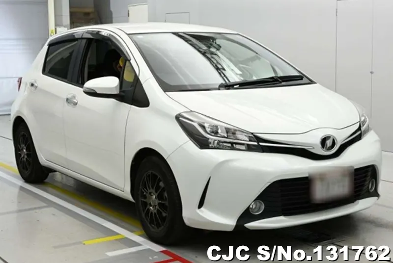2016 Toyota / Vitz Stock No. 131762