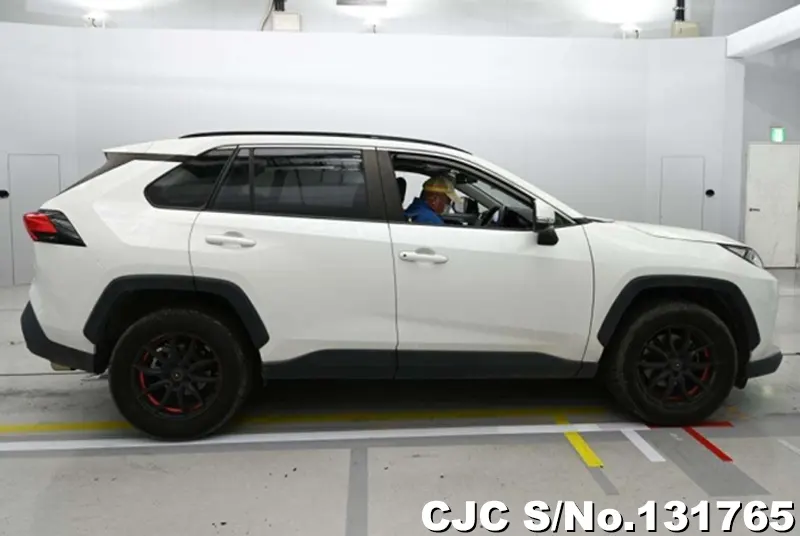 2021 Toyota / Rav4 Stock No. 131765