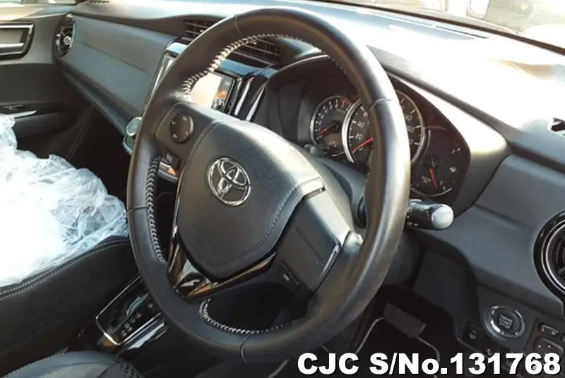 2016 Toyota / Corolla Fielder Stock No. 131768