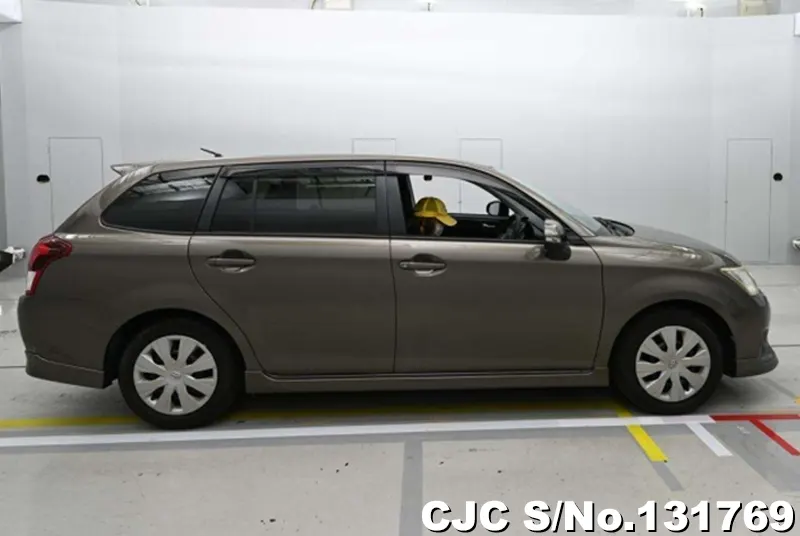 2013 Toyota / Corolla Fielder Stock No. 131769