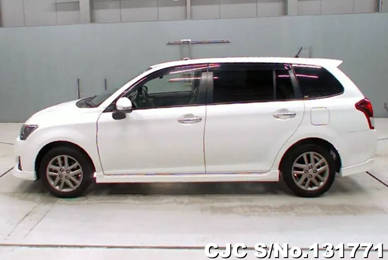 2013 Toyota / Corolla Fielder Stock No. 131771