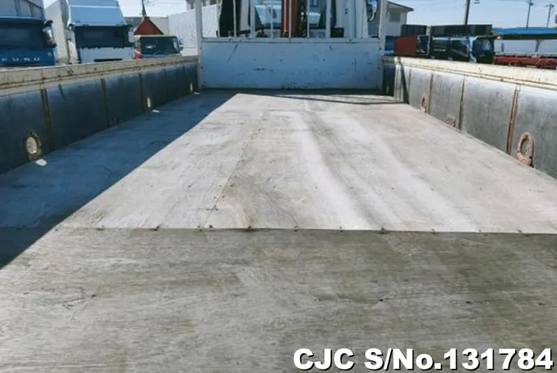 2003 Mitsubishi / Fuso Fighter Stock No. 131784