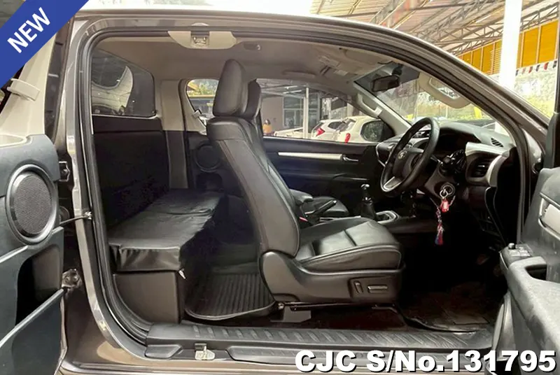 2021 Toyota / Hilux / Revo Stock No. 131795