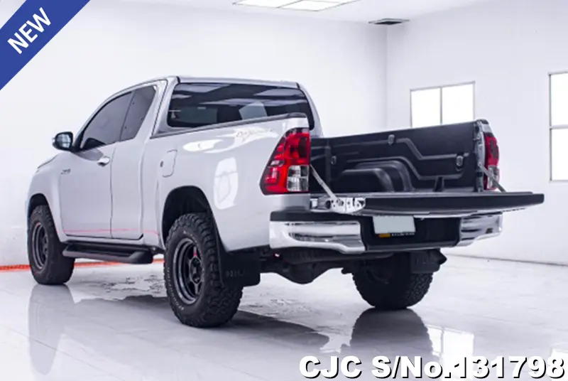 2017 Toyota / Hilux / Revo Stock No. 131798