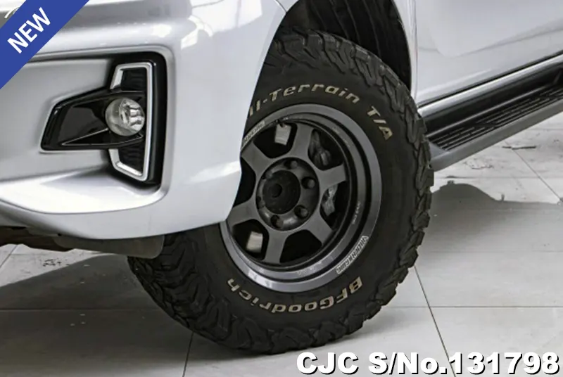 2017 Toyota / Hilux / Revo Stock No. 131798