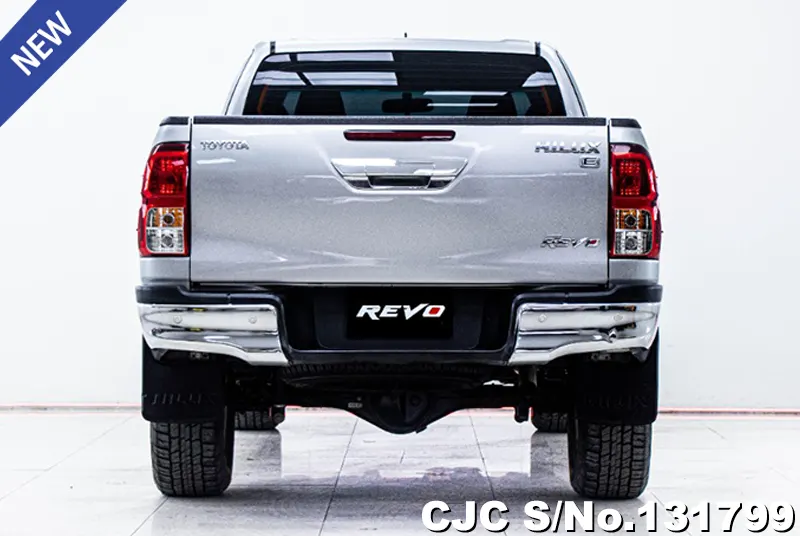 2017 Toyota / Hilux / Revo Stock No. 131799