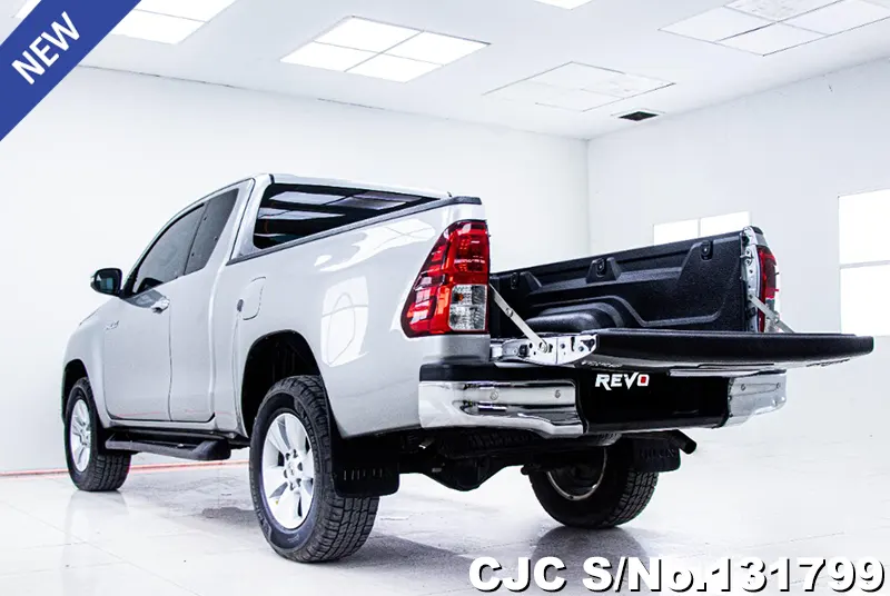 2017 Toyota / Hilux / Revo Stock No. 131799