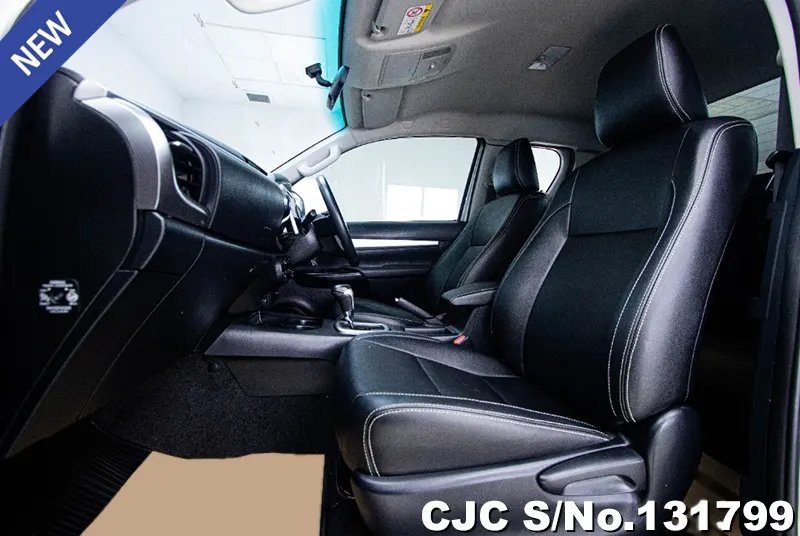 2017 Toyota / Hilux / Revo Stock No. 131799