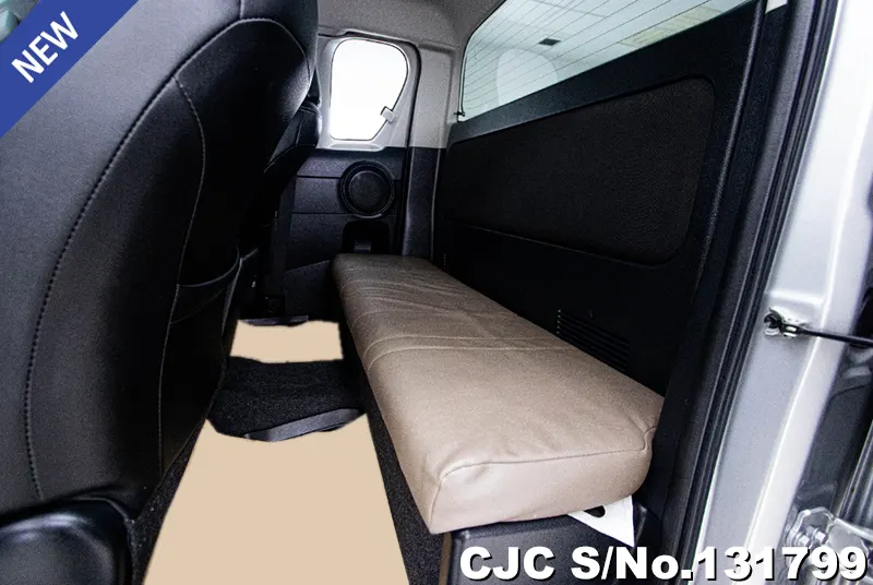 2017 Toyota / Hilux / Revo Stock No. 131799