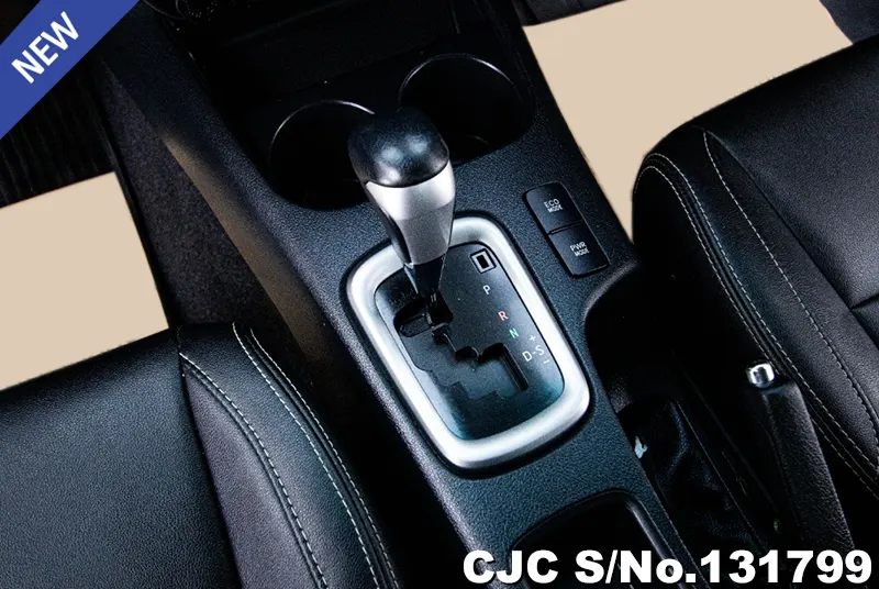 2017 Toyota / Hilux / Revo Stock No. 131799